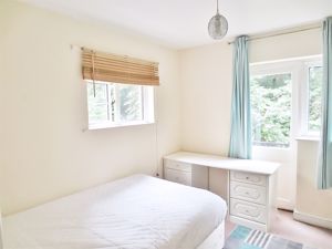 Bedroom- click for photo gallery